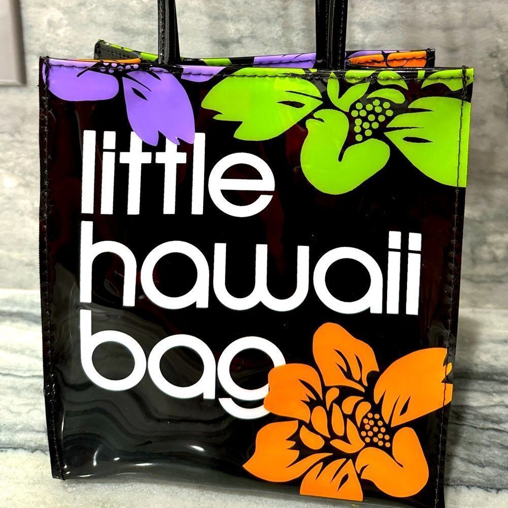 Bloomingdale's Little Hawaii Bag